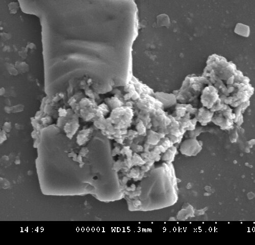 Iron Oxide (Fe2O3) Nanopowder / Nanoparticles Dispersion